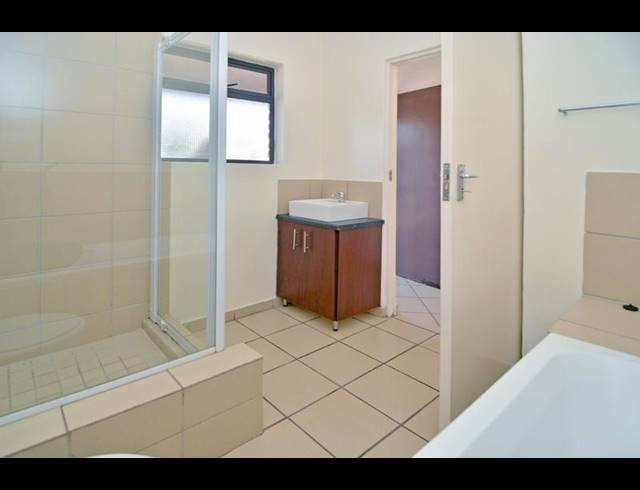 2 BEDROOM PROPERTY TO RENT IN PRINCESS